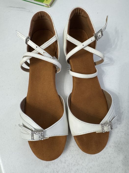 Туфли для бальных танцев