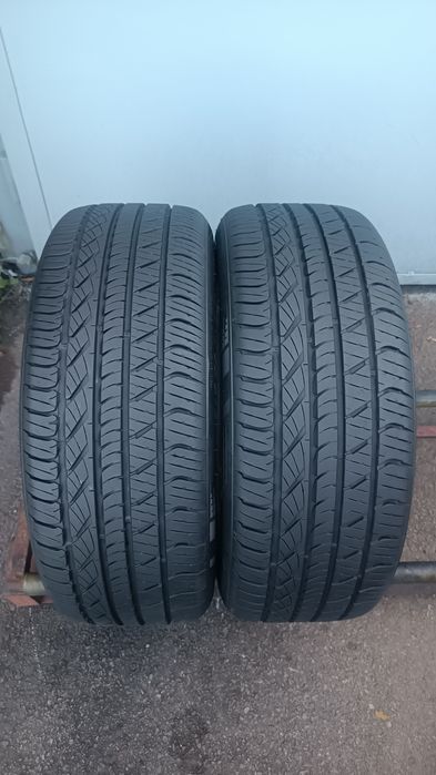 215/55/17 Kumho .