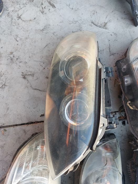 Десен фар бмв bmw е90 е91                  .