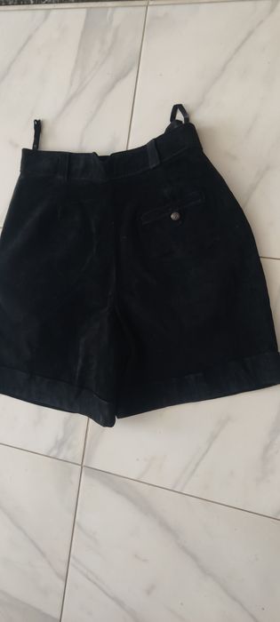 Pantaloni scurți piele întoarsă 40