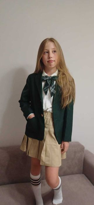 Школьная форма для девочек начальной школы