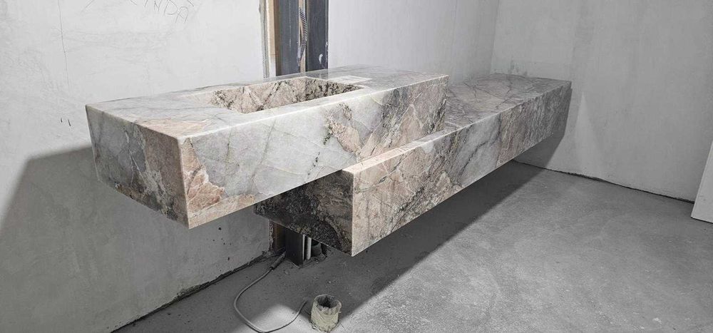 Blaturi granit marmura