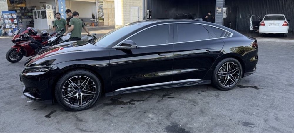 Byd Han Smart 605
