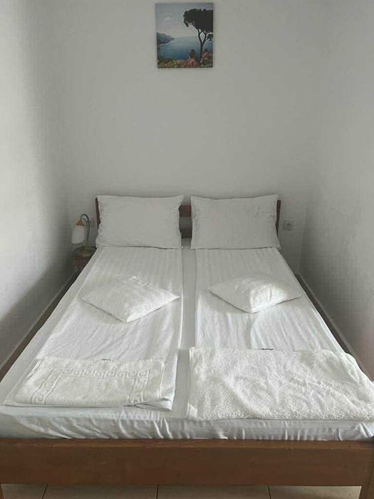 Cazare Muncitori — Camere cu Baie, Bucătărie, Terasă