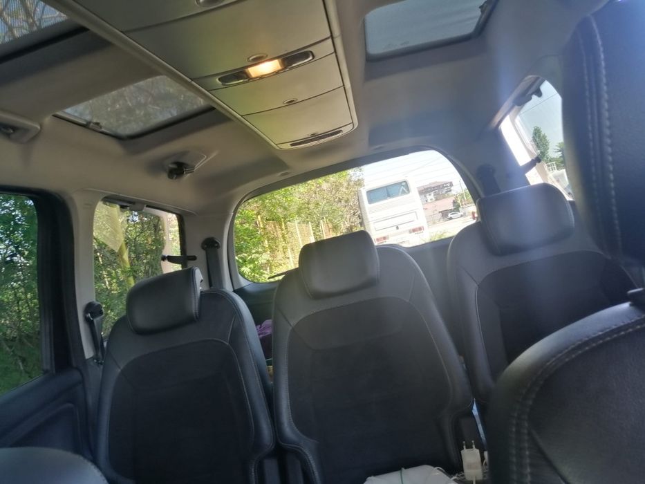 Ford Galaxy 2.0 TDCi Powershift Titanium