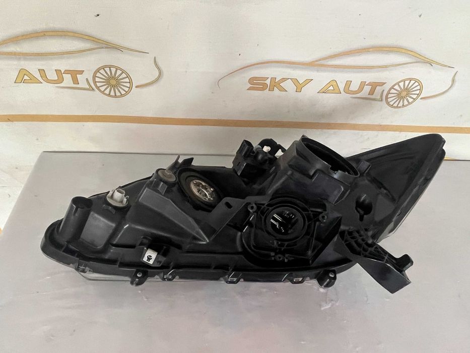 Far dreapta xenon Honda Civic Sedan dupa 2011 original Europa