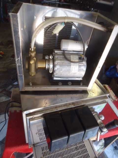 пост микс апарат, италия.