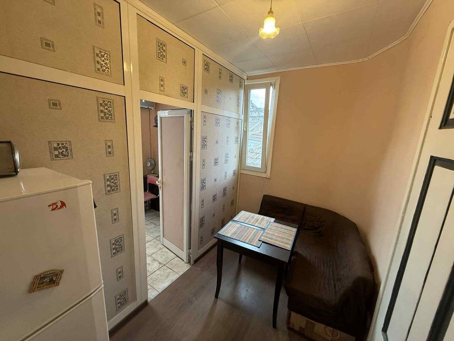 Дава се под наем Тристаен апартамент в София, Зона Б-5 - 60 кв.м за 578.34 € - Снимка #2