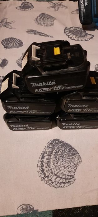 Acumulator makita 18v