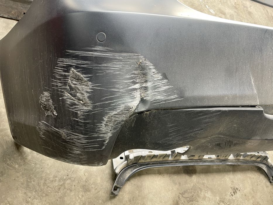 Задна М броня БМВ Е90 (zadna M bronq bmw e90)