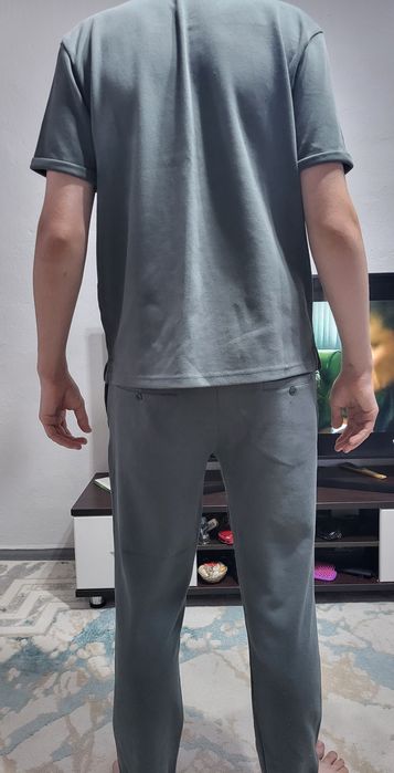 Продам костюм полуспорт