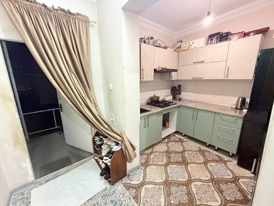 Юнусабад 11 квартал 2/1/4 (50²) продаётся квартира