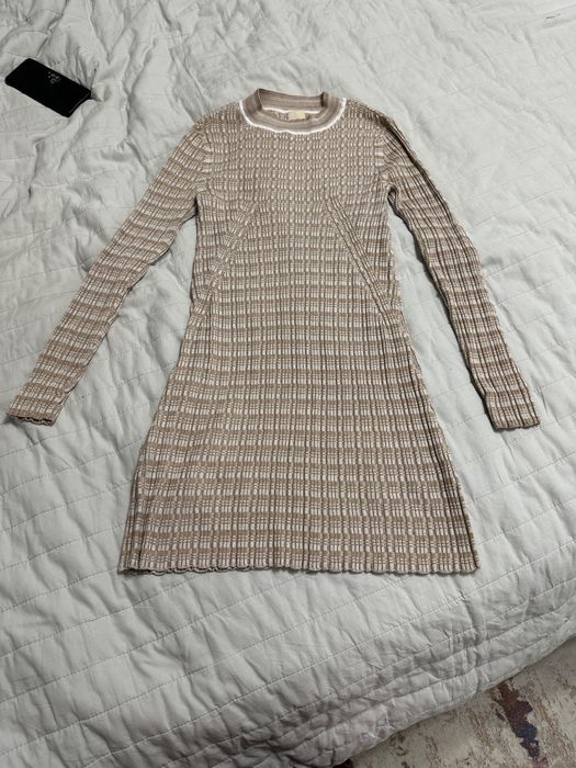 Платья в хорошем состоянии