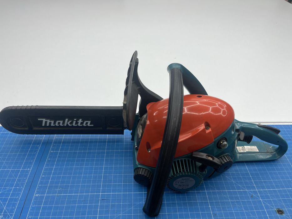 Drujba Makita DCS 4610
