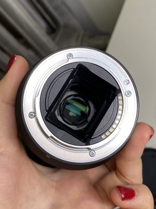 sony 28-70 f/3.5-5.6