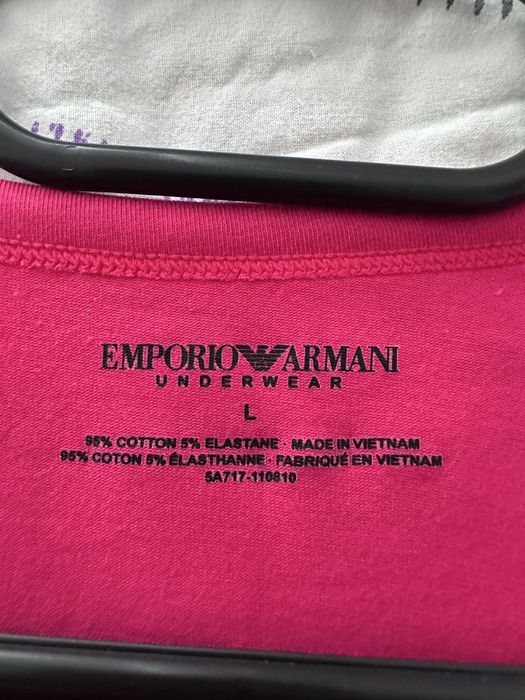 Чисто ново тениска Emporio Armani!
