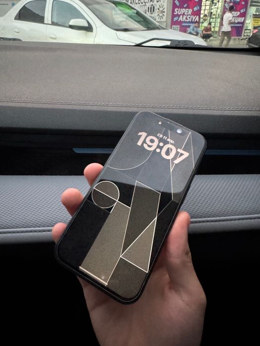 Продам 15про в хорошем состоянии 128гб