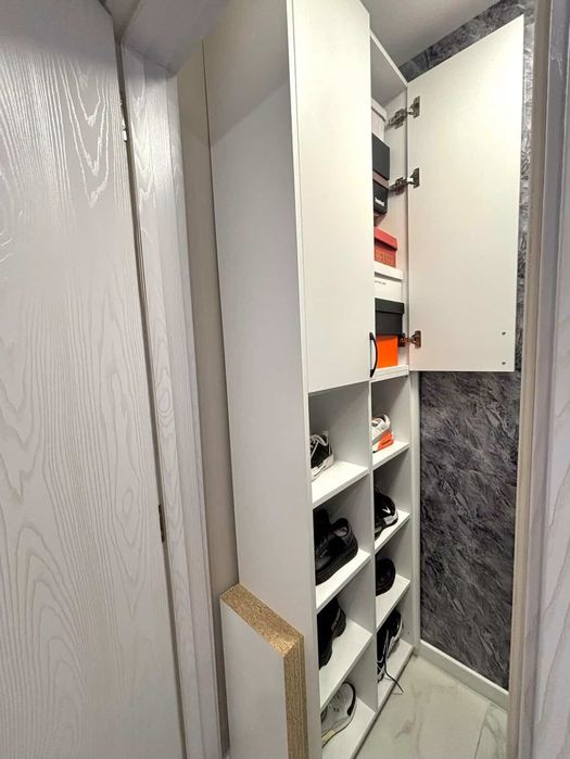 Антре и шкаф за обувки