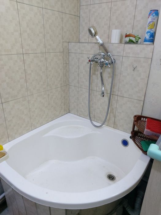 Срочно  ванна угловая акриловая