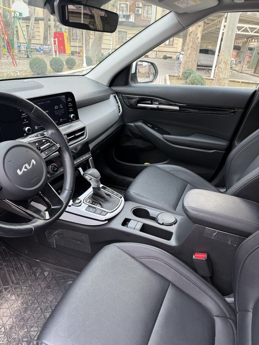 KIA Seltos 2023 Prestige / 10.500km !!