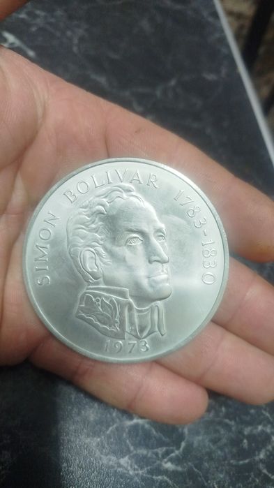 Vând monede antice din argint l