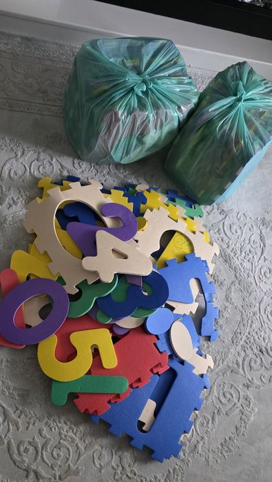 Covor tip puzzle din spuma cu cifre One Two Fun