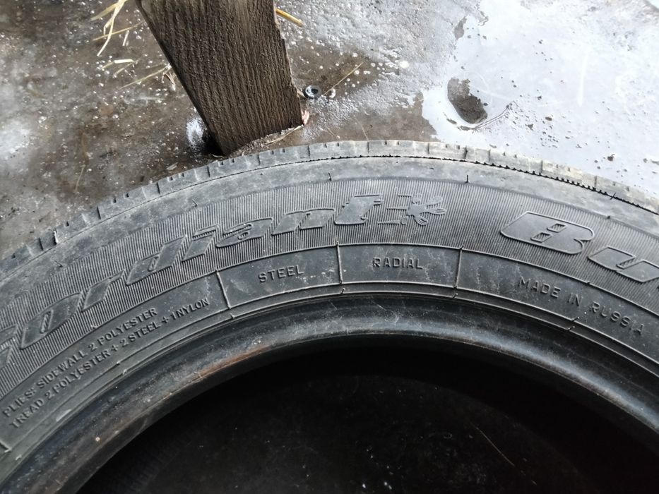 Продам резину на газель.