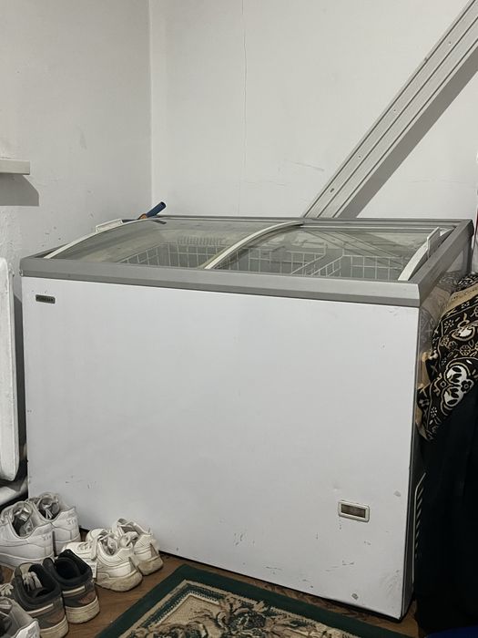 Продам морозильник