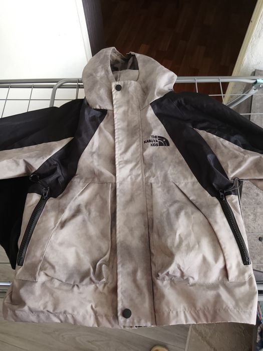 Продам ветровку весна-лето