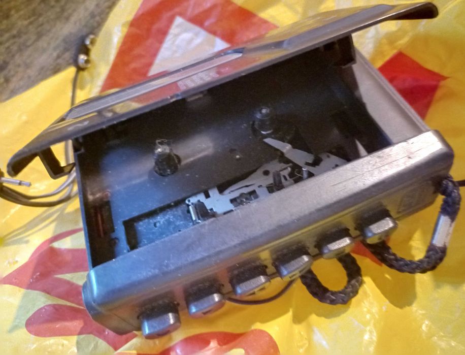 Уокмен плюс Адаптер със 7 аутпута + удължителче за адаптера