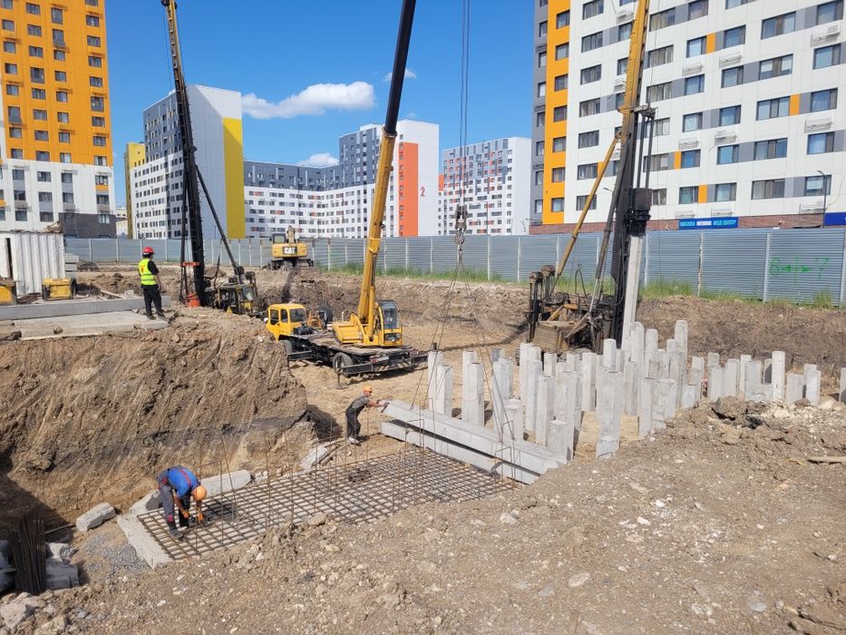 Забивка свай в г. Астана