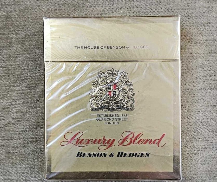Стари, колекционерски Benson & Hedges, плочка от 80 те!