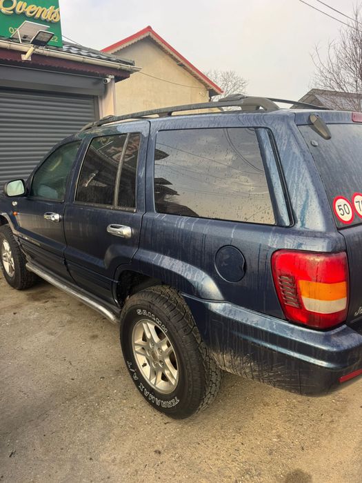 Grand Cheroke Autoutilitara 2.7