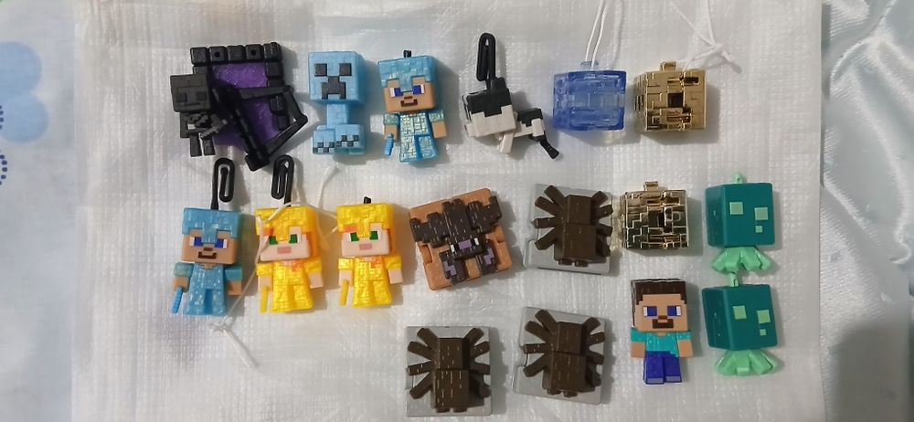 Figurine kinder joi minecraft