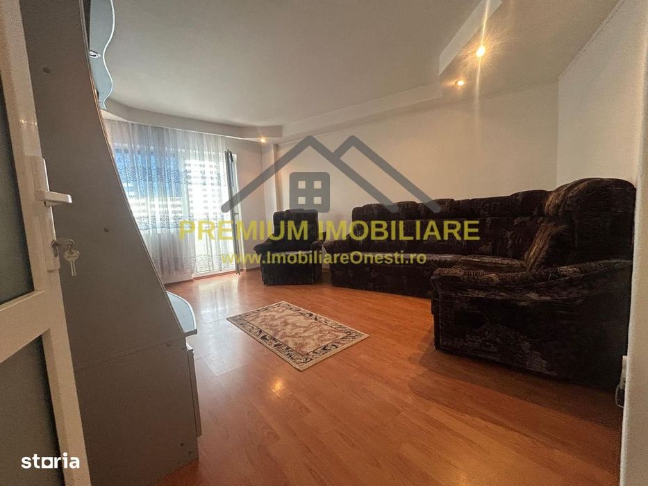 Apartament 2 camere de vânzare zona de jos, Onesti