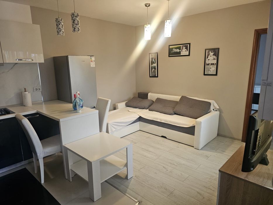 Proprietar inchiriez apartament cu 2 camere