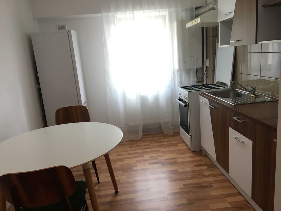 Apartament 2 camere decomandat et.2/4