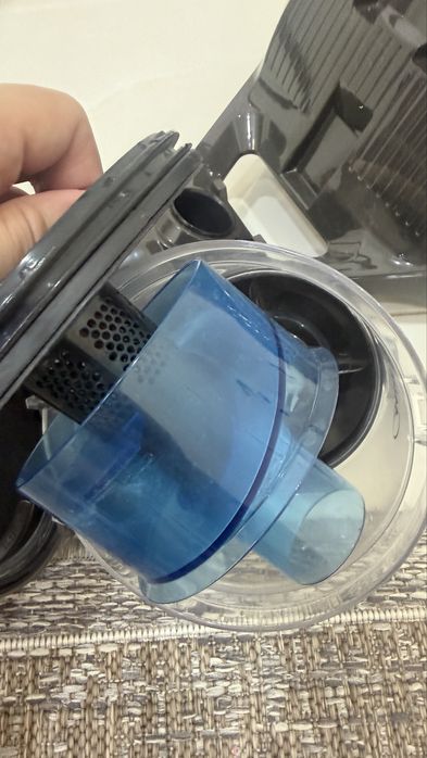 Срочно продам пылесос