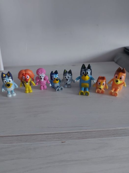 Lot 10 plusuri(50 lei)+figurine bluey(30)