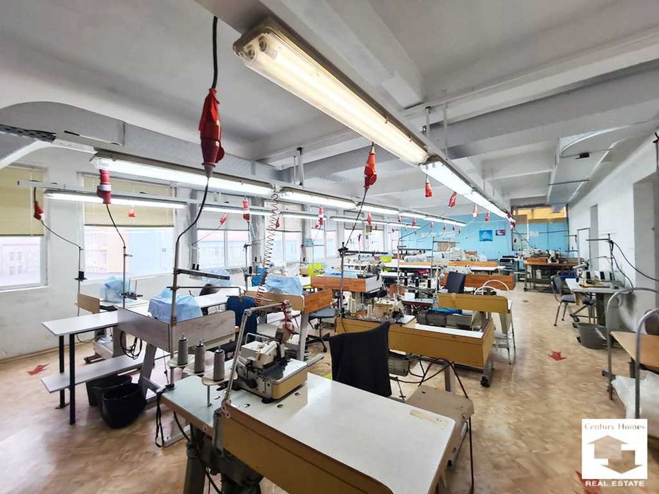 Продава се Промишлена сграда в Велико Търново, Бузлуджа - 1419 кв.м за 677 €/кв.м - Снимка #4