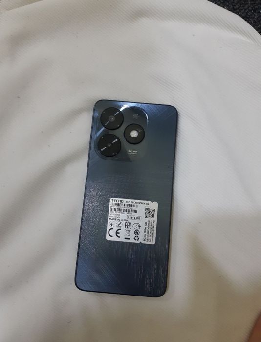 Tecno Spark 20 pro sotiladi