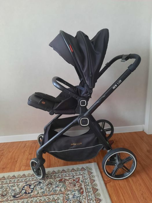 Коляска на все времена года.