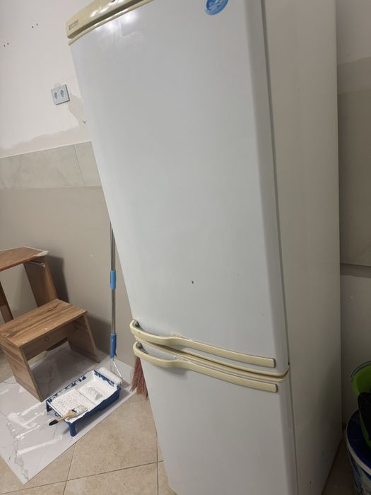 Холодильник в хорошем состоянии