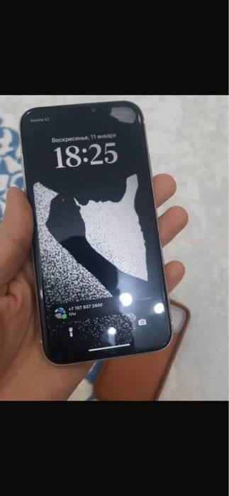 Продам Айфон 11 белый 128 память