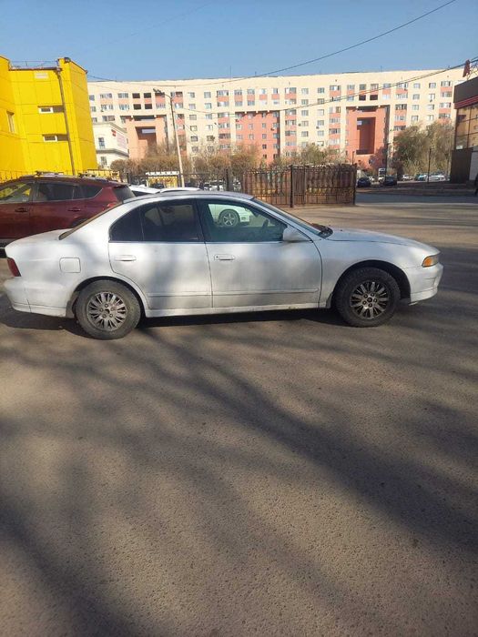 Mitsubishi Galant 2003