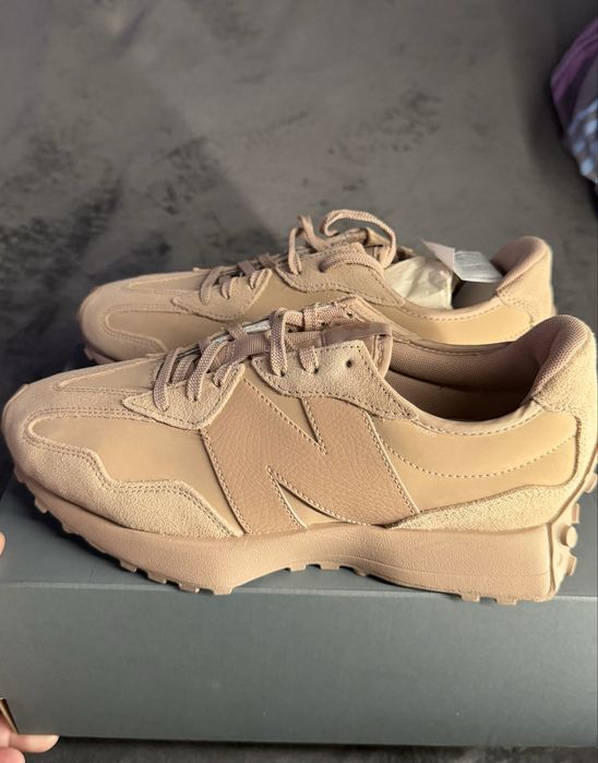 New Balance 327 culoare taupe marimea 42 noi originali
