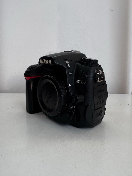 Фотоапарат Nikon D7000