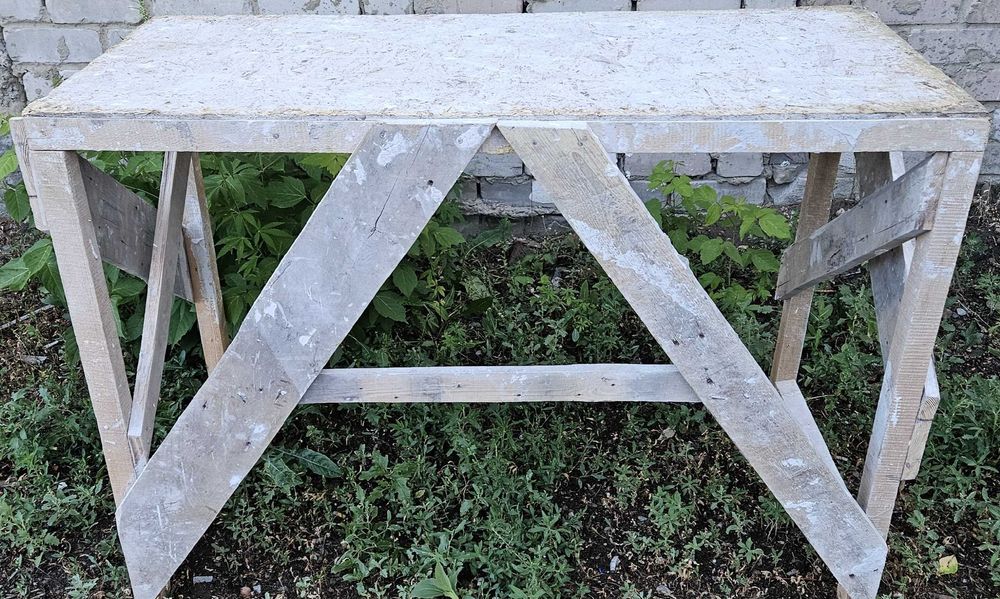 Строительные леса (козлы). Район 1000 мелочей.