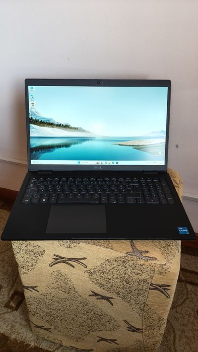 Dell Latitude 3520