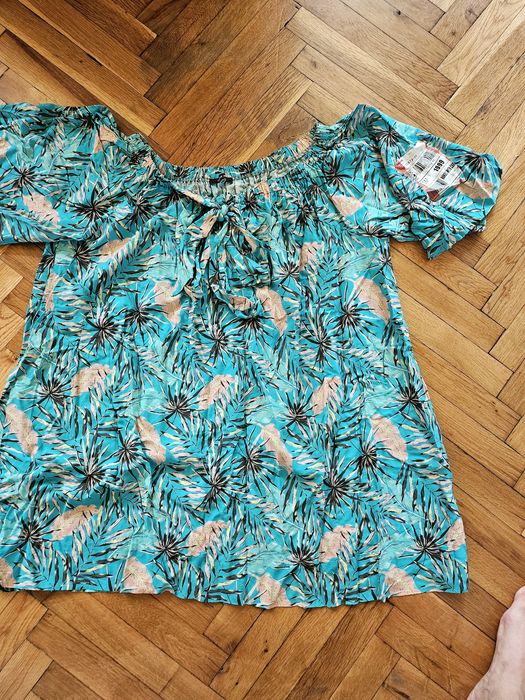 Свежа рокля на pause